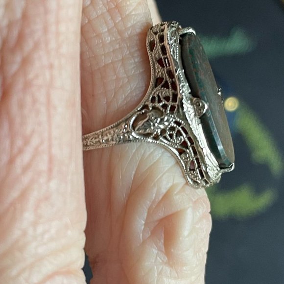 Vintage 14K white gold and Bloodstone Ring by Ostby and Barton - Picture 2 of 4